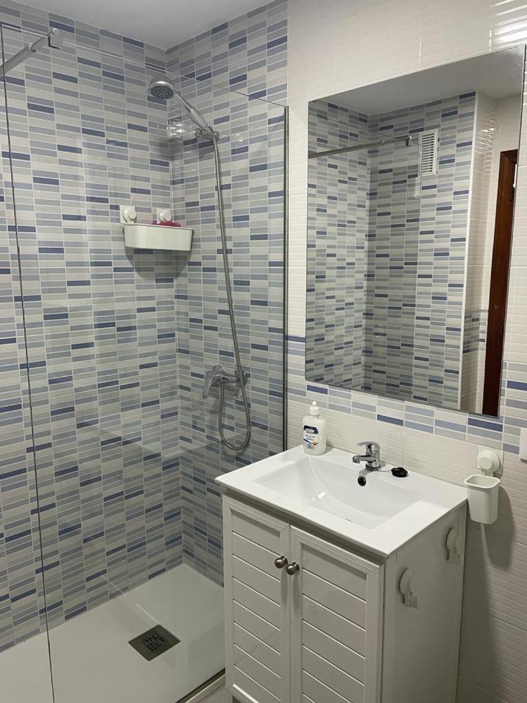 Apartamento Acogedor 산루카데바라메다 객실 사진